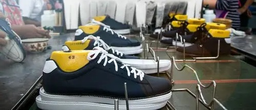 control quality spanish shoe factory